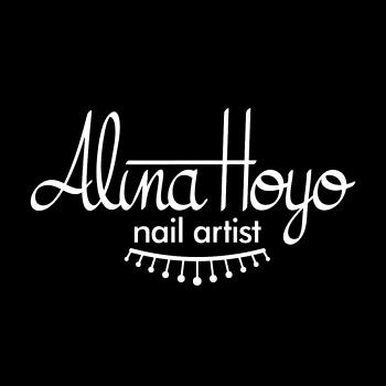 Alina Hoyo Nail Artist